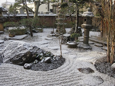 平成23年1月16日　雪の薄化粧